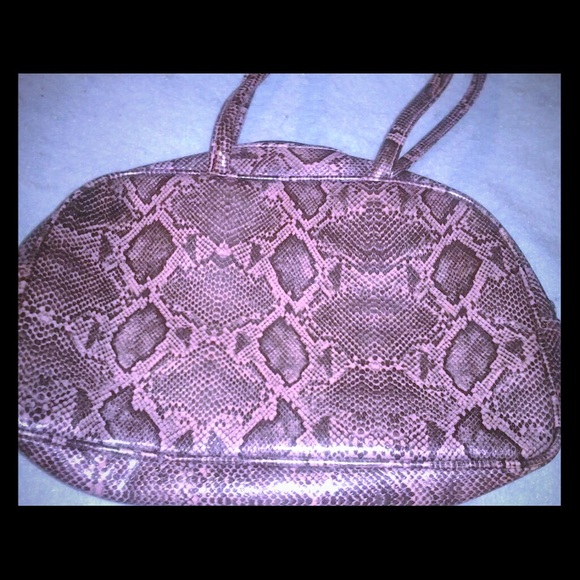 👛 Pink & Black Animal Handbag NWT 👛 - Picture 2 of 6